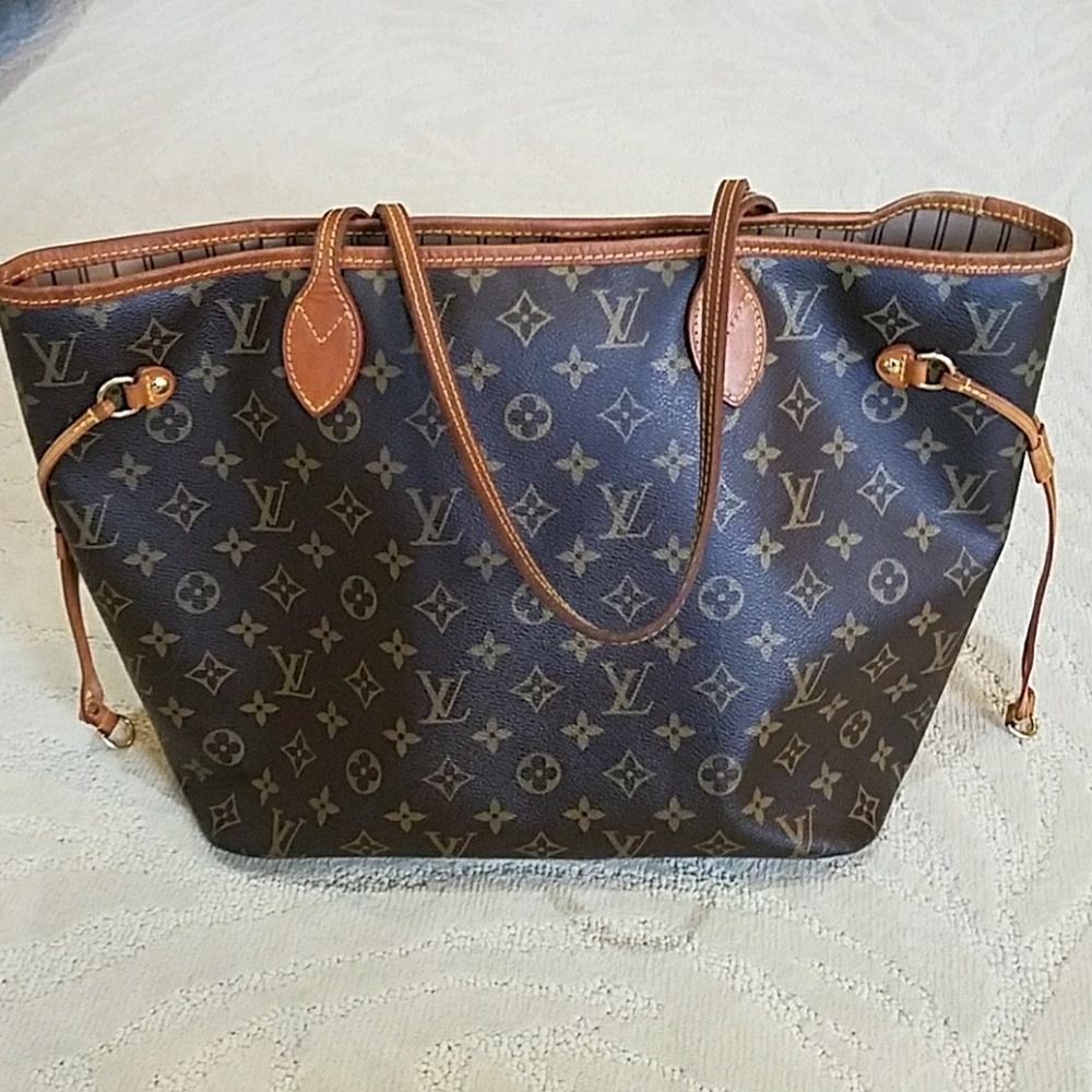 Authentic Louis Vuitton Never Full M tote